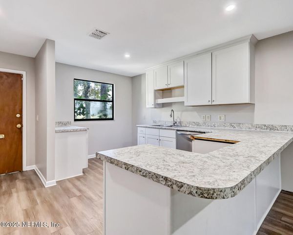 744 PLAINFIELD Avenue, Orange Park, FL 32073