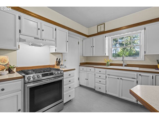 4315 Ne 96TH Ave, Portland, OR 97220