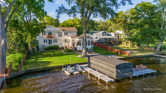 27771 W Lake Shore Drive, Spring Grove, IL 60081