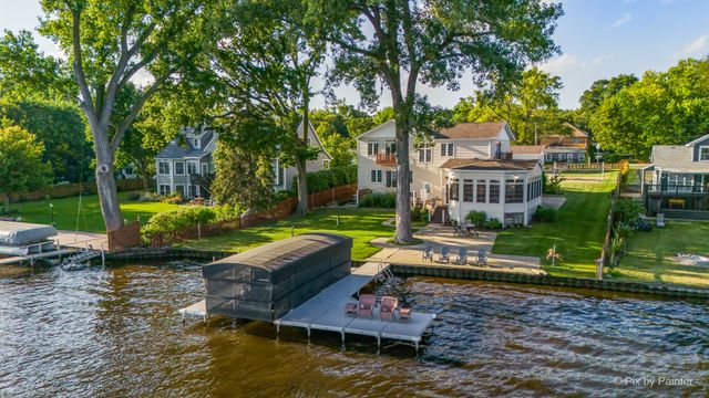 27771 W Lake Shore Drive, Spring Grove, IL 60081