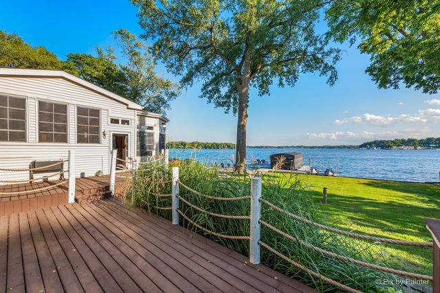 27771 W Lake Shore Drive, Spring Grove, IL 60081