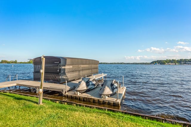 27771 W Lake Shore Drive, Spring Grove, IL 60081