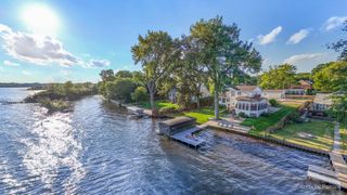 27771 W Lake Shore Drive, Spring Grove, IL 60081