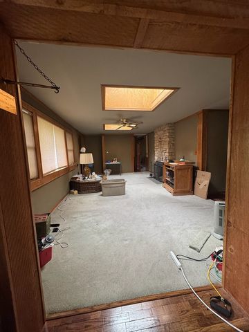 1802 Walnut Circle, Northbrook, IL 60062