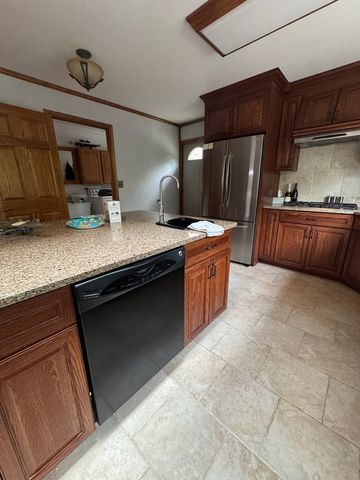1802 Walnut Circle, Northbrook, IL 60062