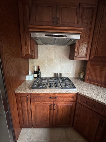 1802 Walnut Circle, Northbrook, IL 60062