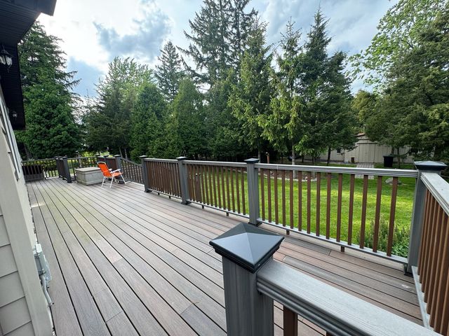1802 Walnut Circle, Northbrook, IL 60062