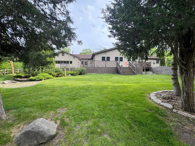1802 Walnut Circle, Northbrook, IL 60062