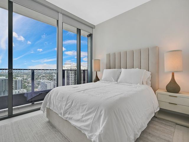 1000 Brickell Plz 3402, Miami, FL 33131