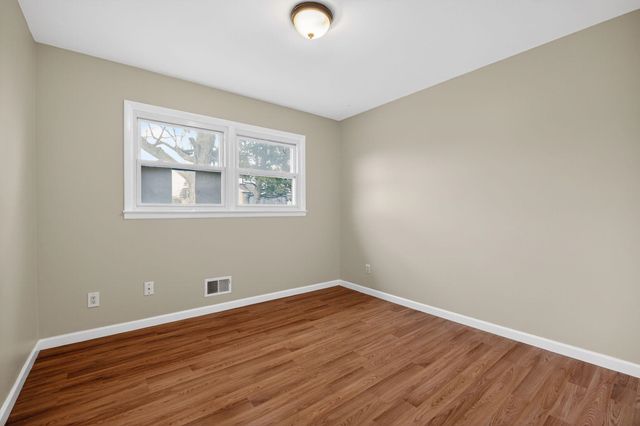 340 OLD POST RD, Edison, NJ 08817