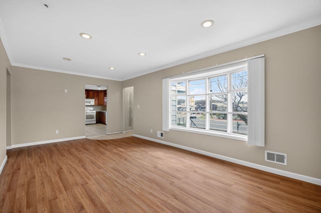 340 OLD POST RD, Edison, NJ 08817