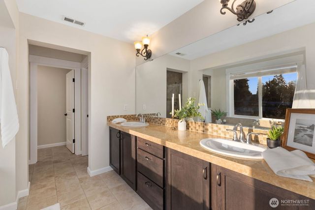 14008 SE 21st Place, Bellevue, WA 98007