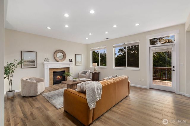 14008 SE 21st Place, Bellevue, WA 98007