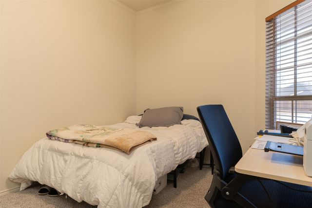 737 Summercrest Boulevard, Burleson, TX 76028