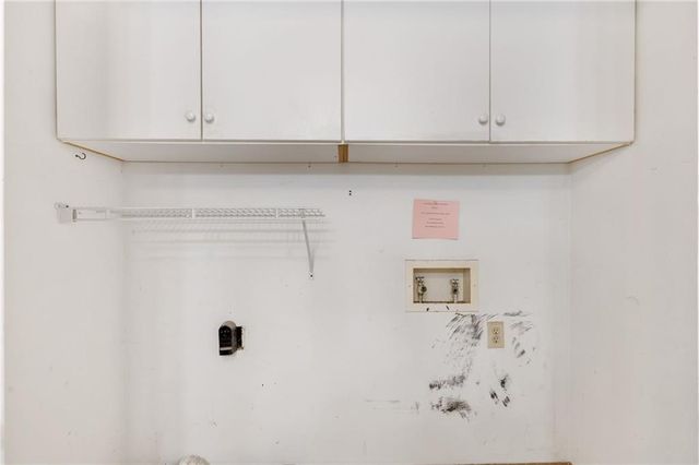 1904 Britt Drive, Snellville, GA 30078