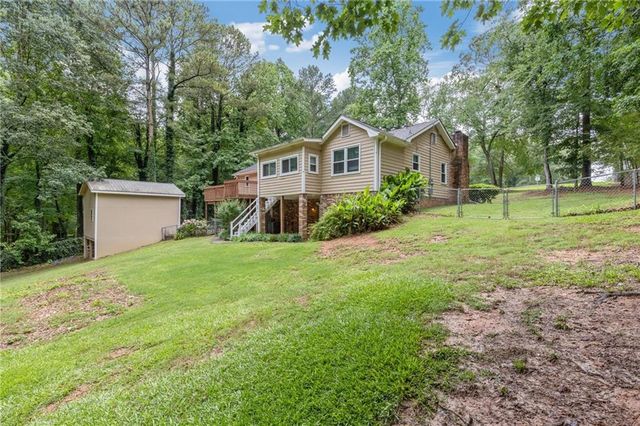 1904 Britt Drive, Snellville, GA 30078