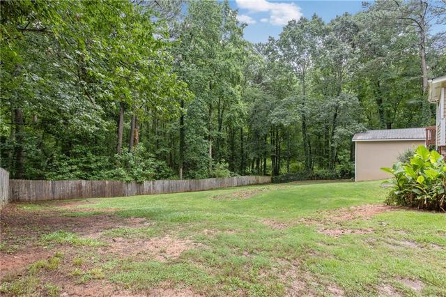 1904 Britt Drive, Snellville, GA 30078