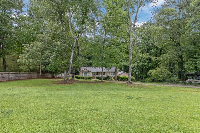 1904 Britt Drive, Snellville, GA 30078