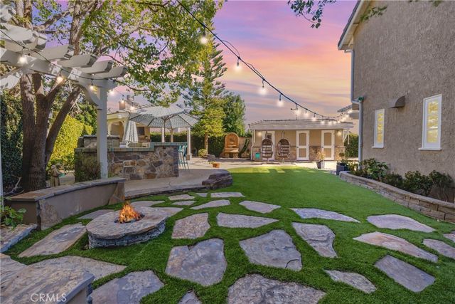 29665 Meadowmist, Agoura Hills, CA 91301