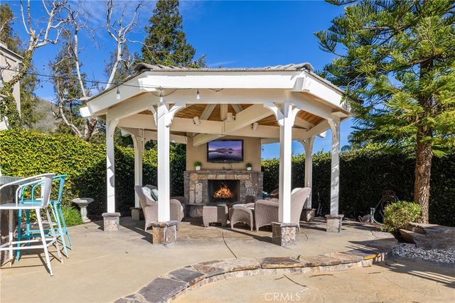 29665 Meadowmist, Agoura Hills, CA 91301