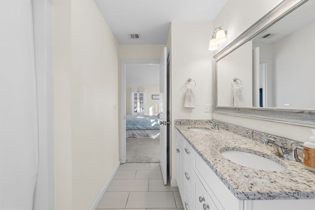 155 Prattown Ln, Bridgewater, MA 02324