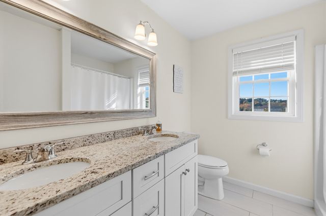 155 Prattown Ln, Bridgewater, MA 02324