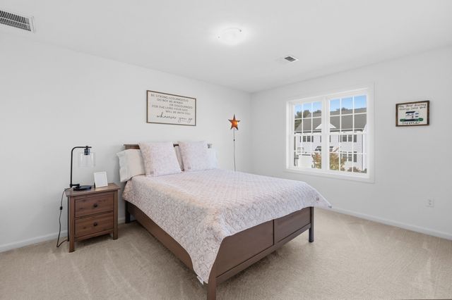 155 Prattown Ln, Bridgewater, MA 02324