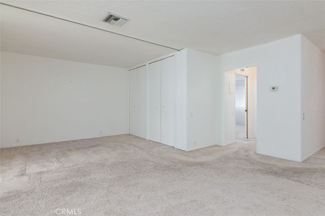 1901 Peyton Avenue W, Burbank, CA 91504
