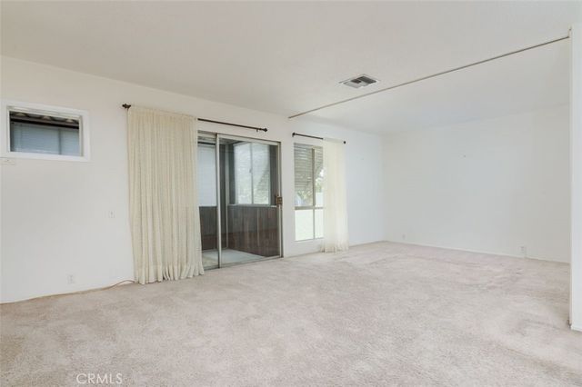 1901 Peyton Avenue W, Burbank, CA 91504