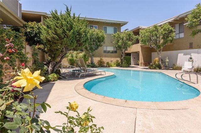 1901 Peyton Avenue W, Burbank, CA 91504