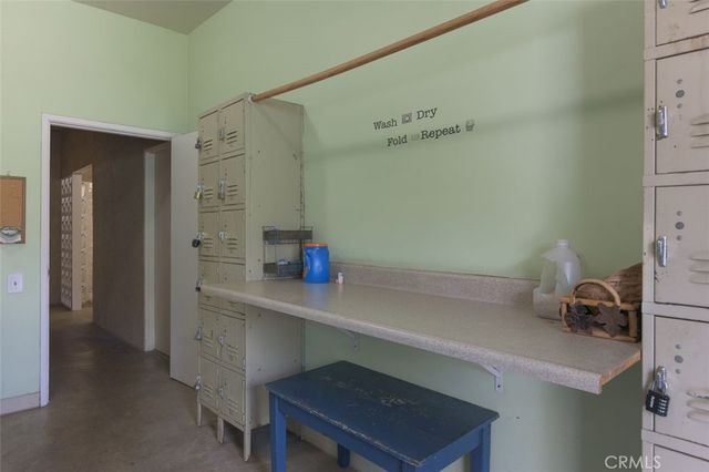 1901 Peyton Avenue W, Burbank, CA 91504