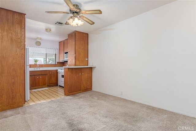 1901 Peyton Avenue W, Burbank, CA 91504