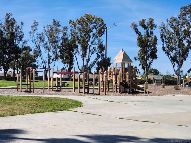 8667 Cetus Rd, San Diego, CA 92126