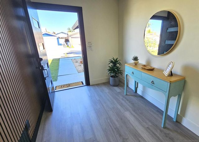 8667 Cetus Rd, San Diego, CA 92126