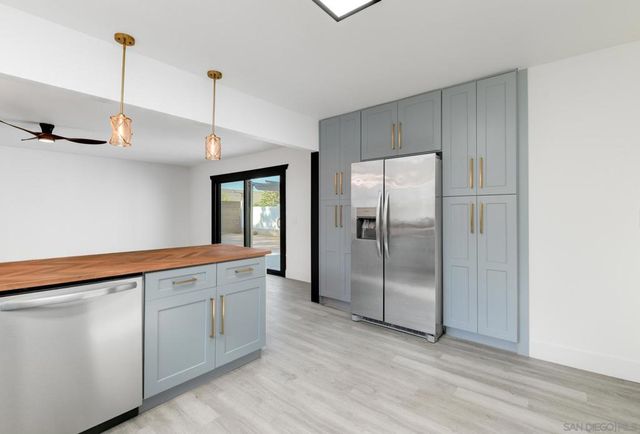 8667 Cetus Rd, San Diego, CA 92126