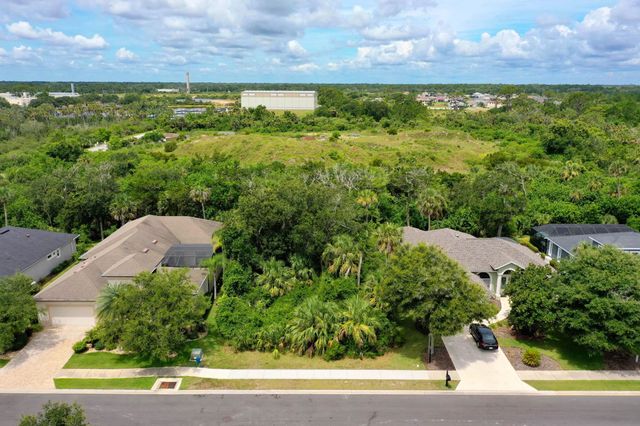 284 S Riverwalk Dr, Palm Coast, FL 32137