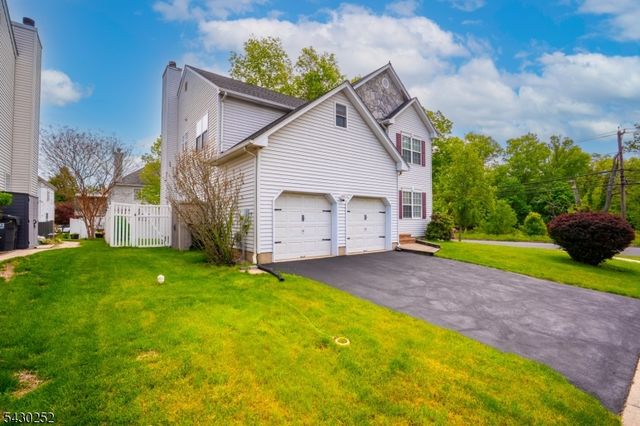 2 Danberry Ln, Bridgewater Twp., NJ 08807