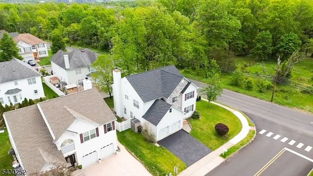 2 Danberry Ln, Bridgewater Twp., NJ 08807