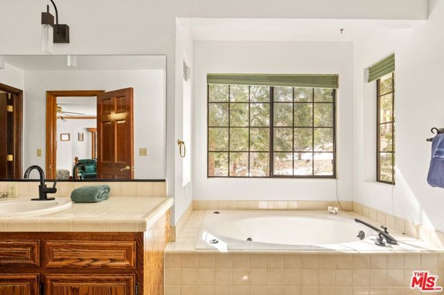 676 Zurich Drive, Lake Arrowhead, CA 92352