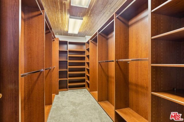 676 Zurich Drive, Lake Arrowhead, CA 92352