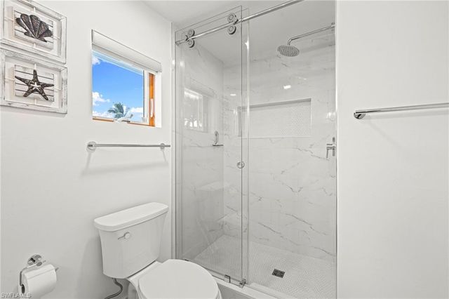 979 Whelk DR, Sanibel, FL 33957