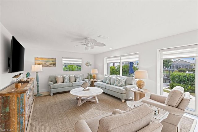 979 Whelk DR, Sanibel, FL 33957