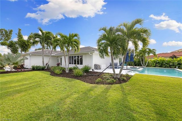979 Whelk DR, Sanibel, FL 33957
