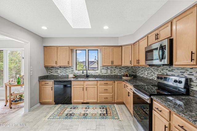 720 Diamondhead Drive S, Pinehurst, NC 28374