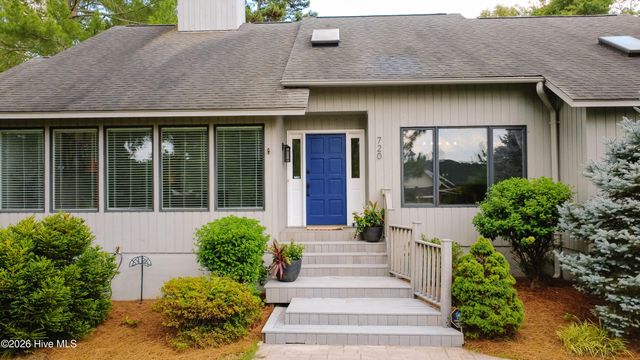 720 Diamondhead Drive S, Pinehurst, NC 28374