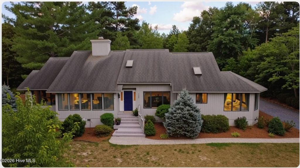 720 Diamondhead Drive S, Pinehurst, NC 28374