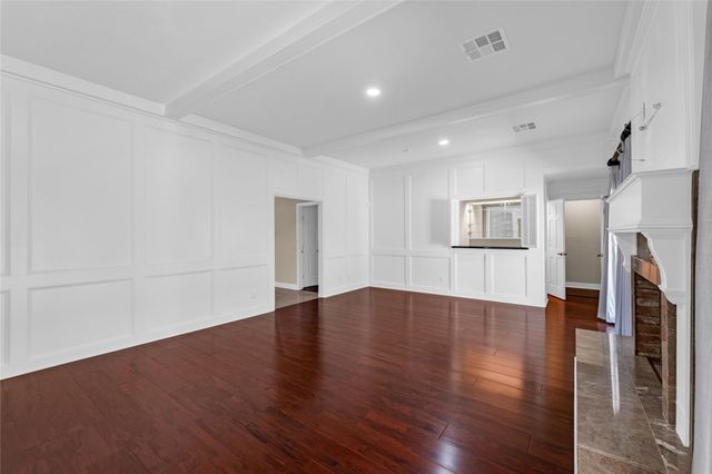 37 Colony Park Circle, Galveston, TX 77551