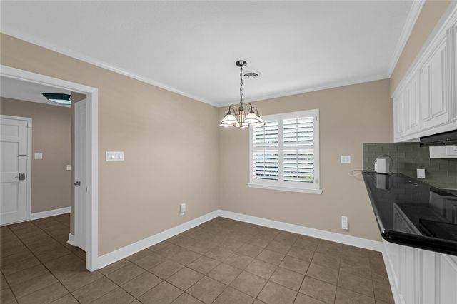 37 Colony Park Circle, Galveston, TX 77551