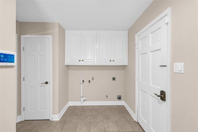 37 Colony Park Circle, Galveston, TX 77551