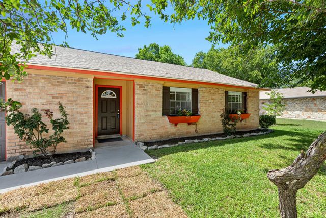 6304 Clubway LN, Austin, TX 78745